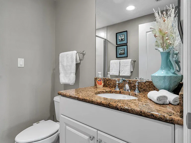 521 Mandalay Ave #802 — Photo 31