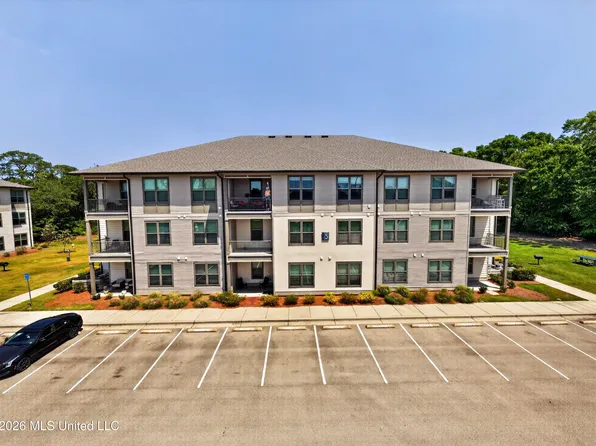 2501 Bienville Blvd #523, Ocean Springs, MS 39564