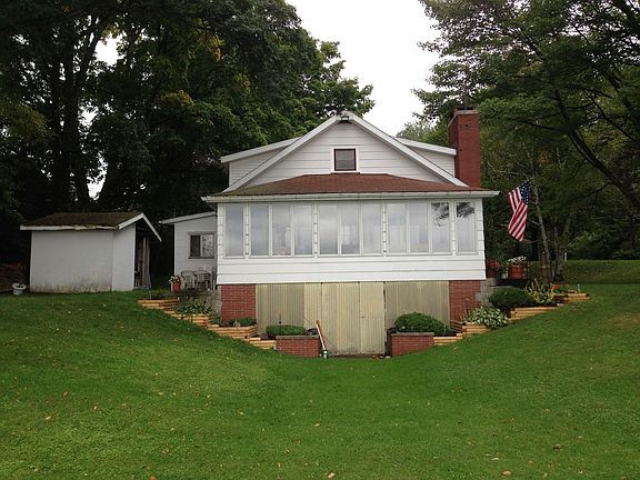 5th image of 4381 Lakeside Dr