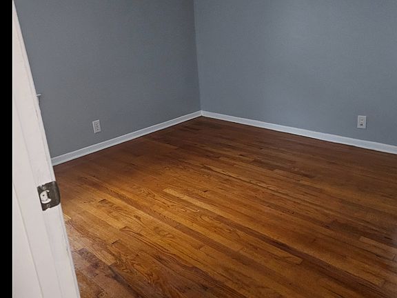 4th image of 1805 Redwood Pl