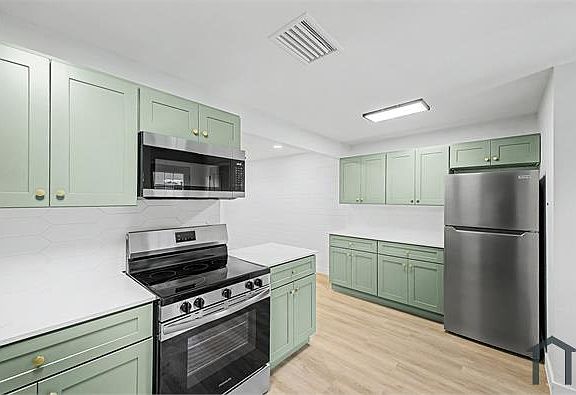 4th image of 1803 E Concorda Dr APT 10