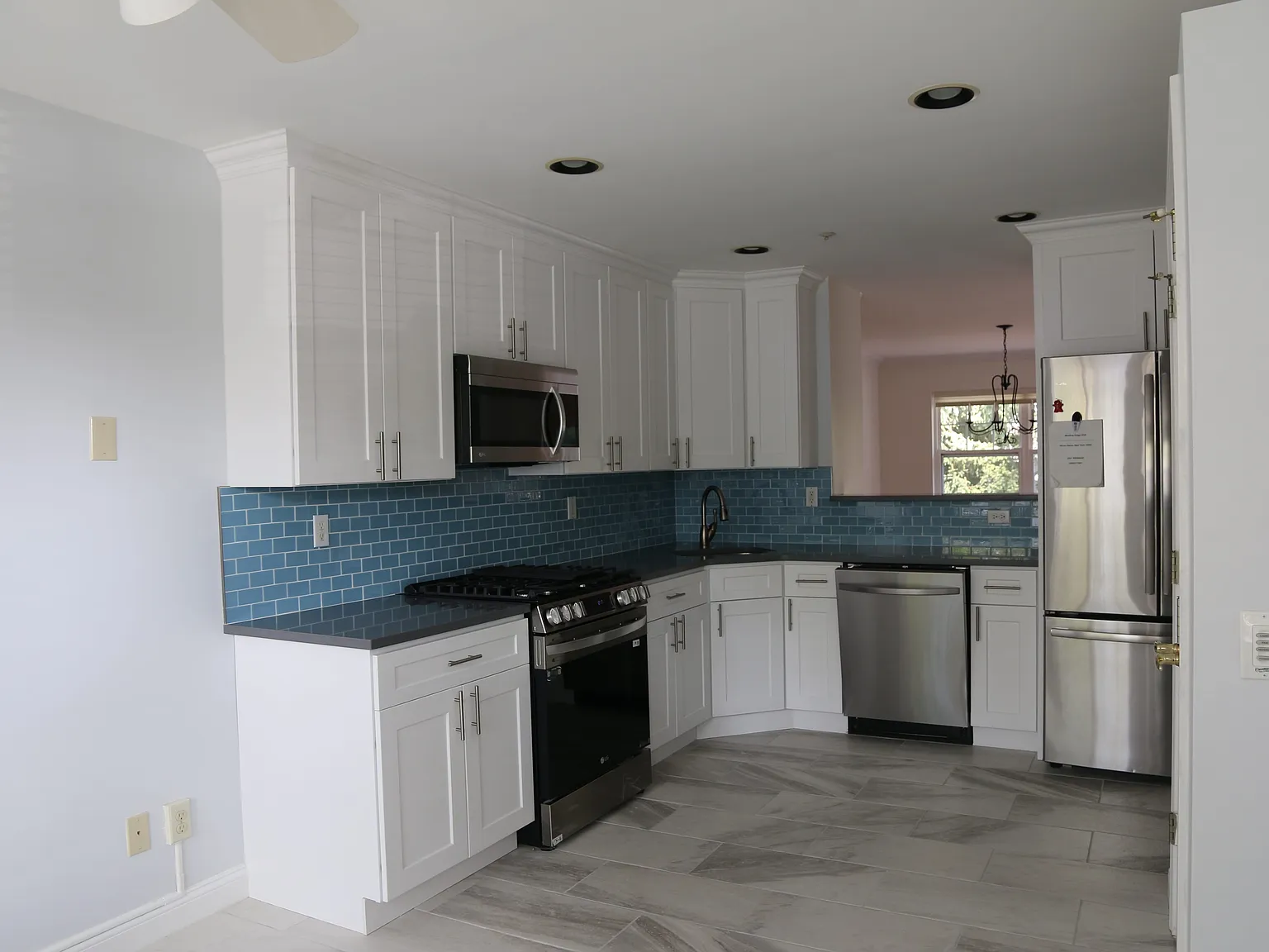 3 bed, 3.5 bath, 2900 sqft, $7,000 — Photo 4