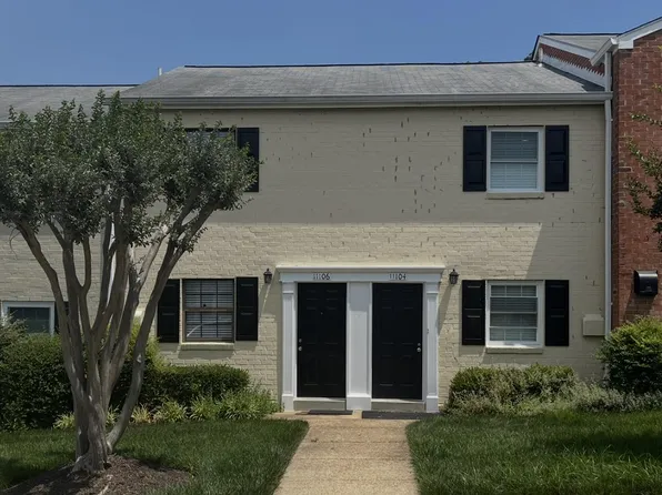 11104 Rock Garden Dr, Fairfax, VA 22030