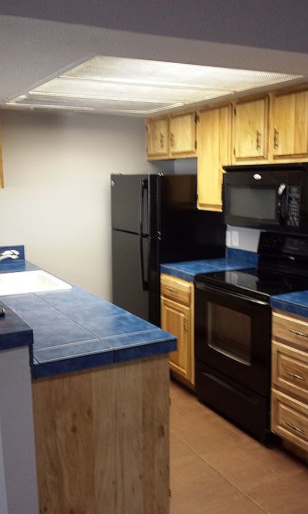 2nd image of 808 E Lawrence Ln #13B