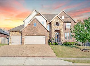 3748 N Lalique Ln, Fayetteville, AR 72704