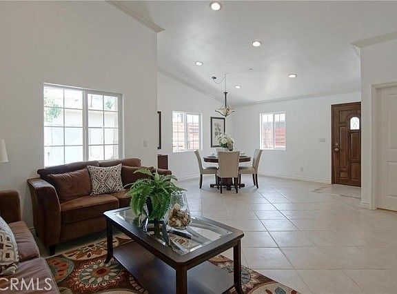 4th image of 2319 Langdale Avenue