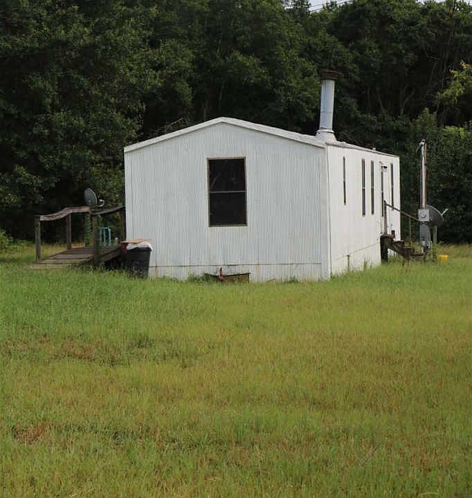 2nd image of 3053 Standridge Rd