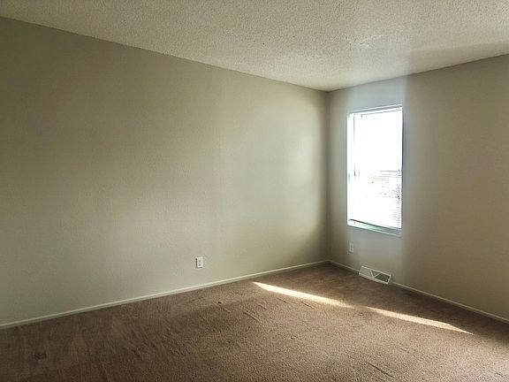 4th image of 190 Brentwood Dr