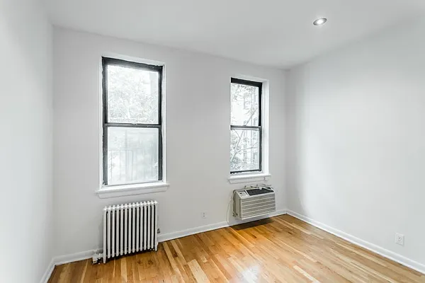 Rented by Bond New York | media 28