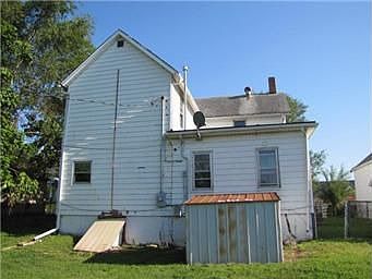 2nd image of 622 Pawnee St