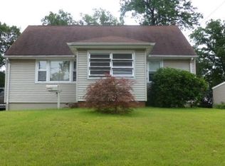 39 Murdock St, Fords, NJ 08863