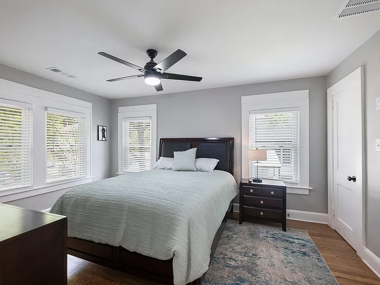 1658 Langston Ave SW #B — Photo 9