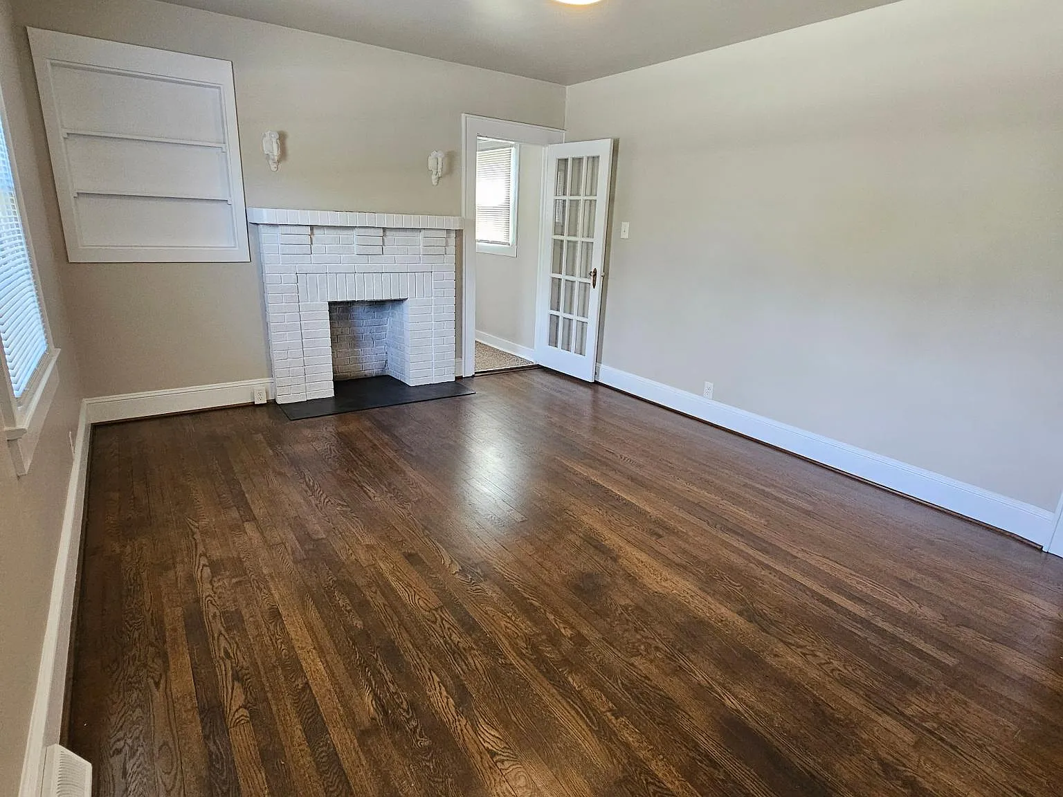 2321 Celia Ave — Photo 2