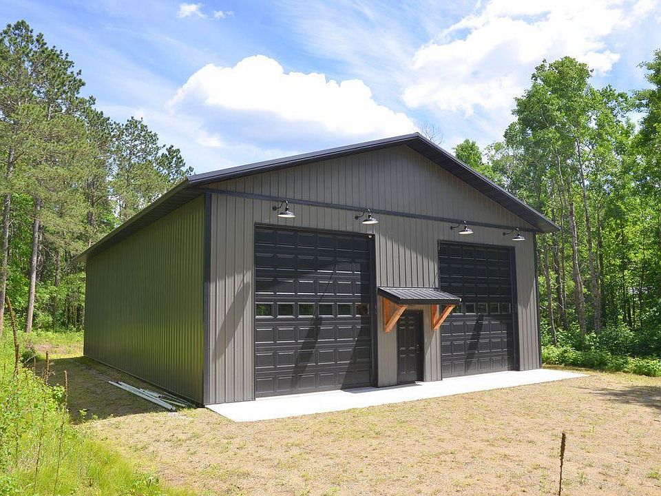 1st image of 21606 Elmwood Cir