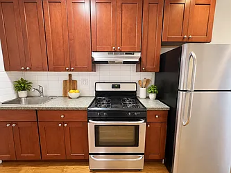 42 Carlton Avenue, #4R