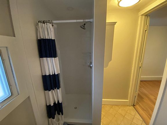 5th image of 66 William St #3L