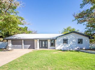 906 Adrian St, Lubbock, TX 79403