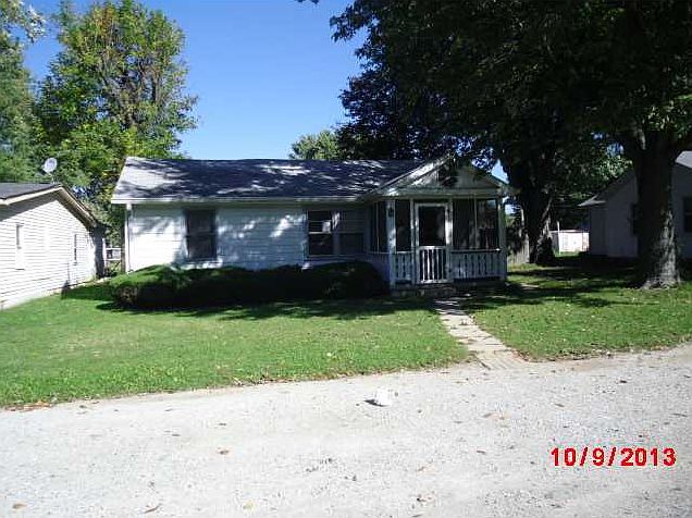 1st image of 2216 E Dudley Ave