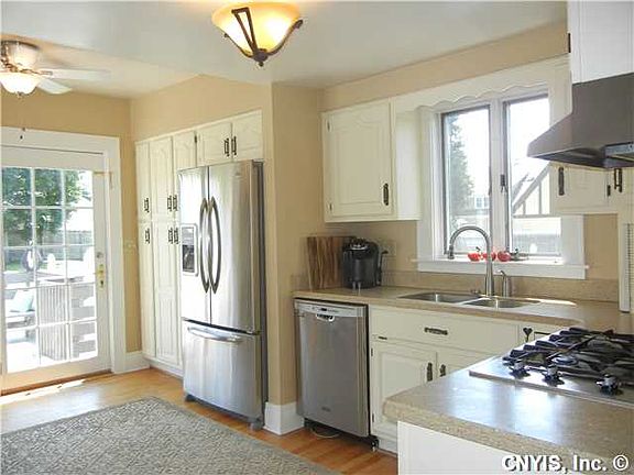 4th image of 123 Dundee Dr