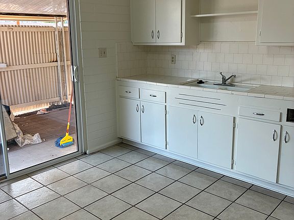 5th image of 12232 N 112th Ln