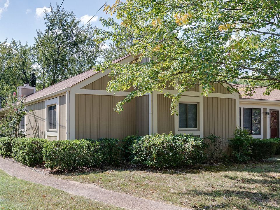1st image of 827 Todd Preis Dr