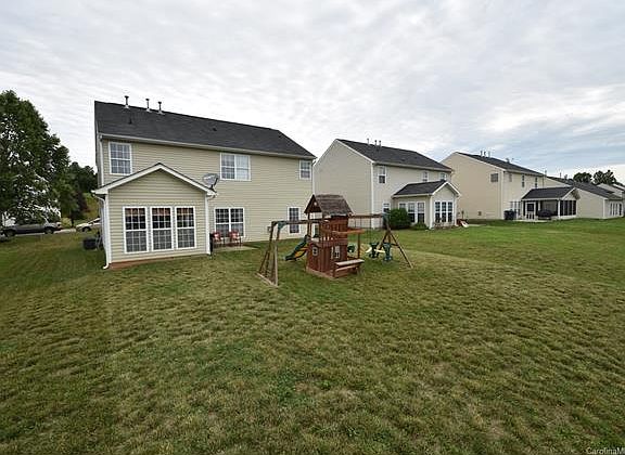 2nd image of 3717 Wingfield Dr