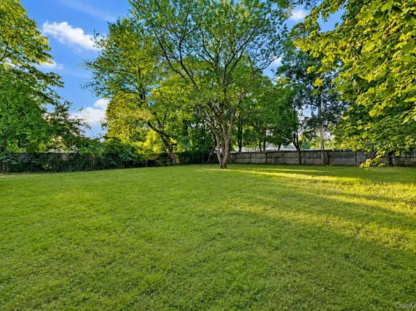 171 Elm Drive, Bay Shore, NY 11706