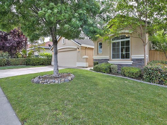 2nd image of 2226 Misty Hollow Dr