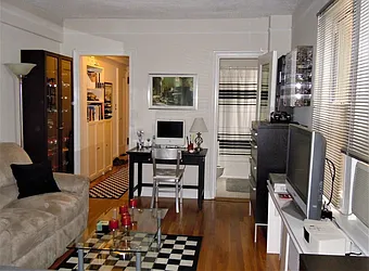 Rented by Sohn Real Estate Corp