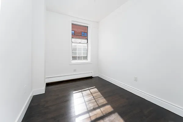 Rented by Yellowstone Equity Management Inc | media 9