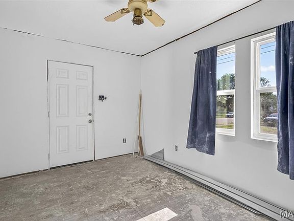 2nd image of 213 Amvets Dr