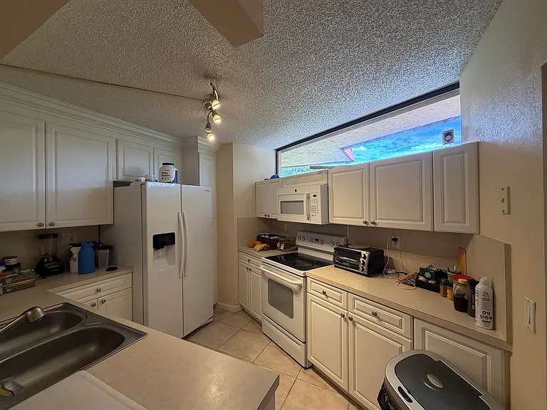 8273 Severn Dr #D — Photo 6