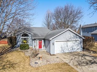 273 Bastian Dr, Sugar Grove, IL 60554