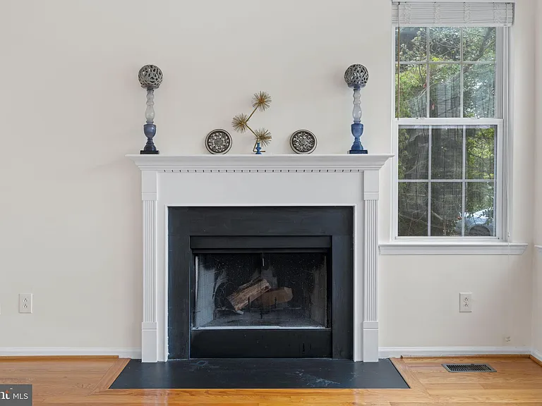 13100 Bustleton Ave — Photo 15