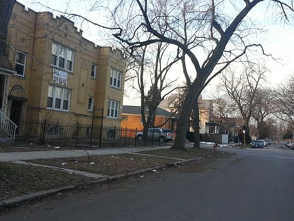 4th image of 7008 S Claremont Ave