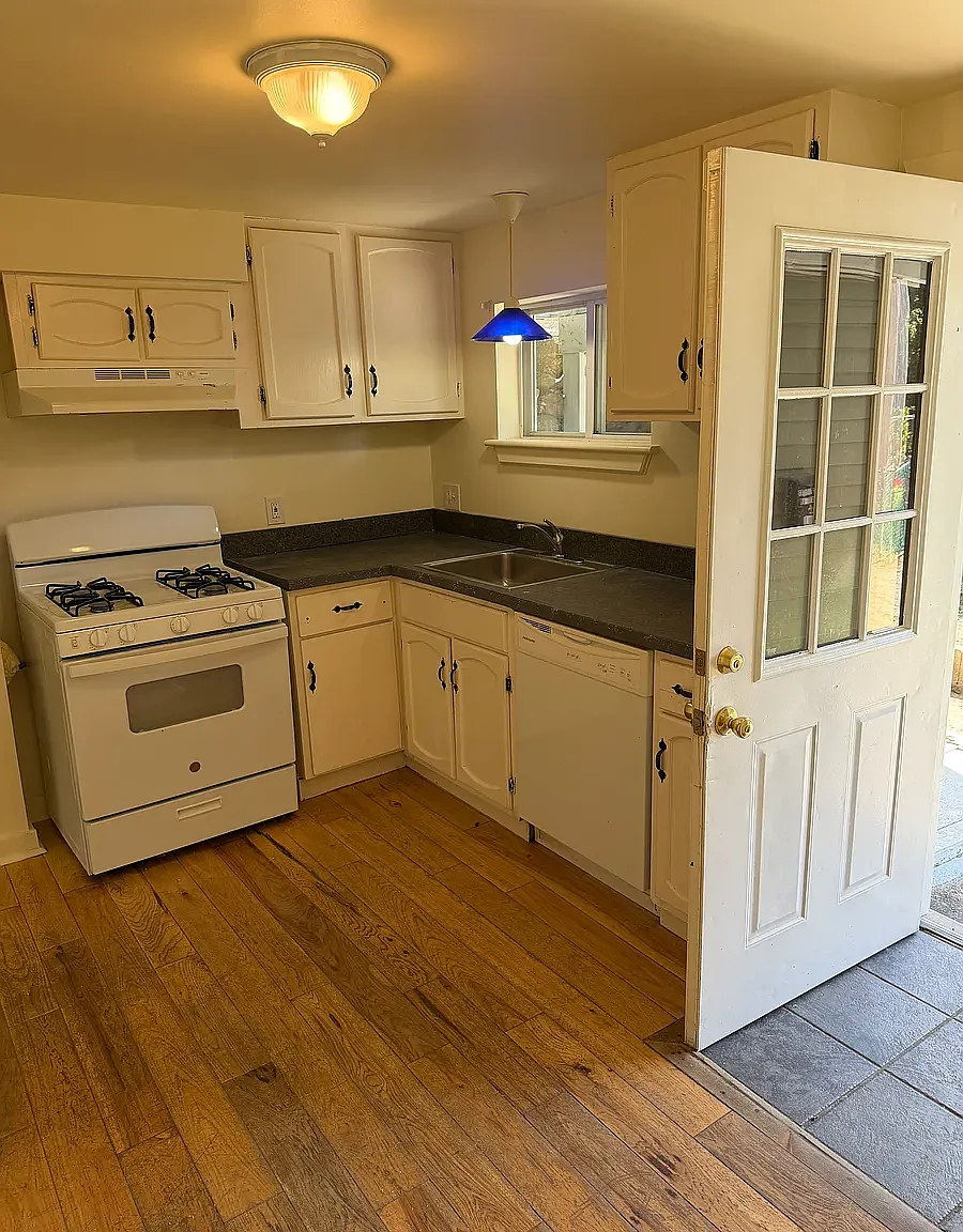 1 bed, 850 sqft, $1,850 — Photo 2