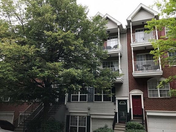 2nd image of 22 Richmond St