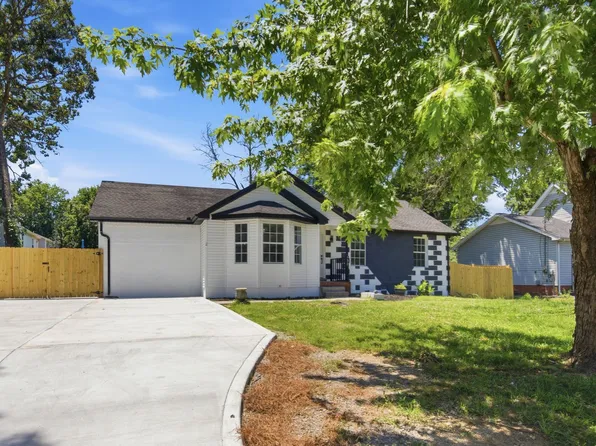 137 Nelson Dr, La Vergne, TN 37086