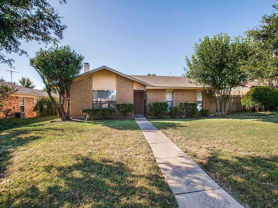 1st image of 2710 Chariot Ln