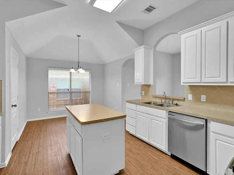409 Silver Mine Dr — Photo 9