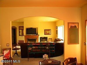 4th image of 722 19th St NE