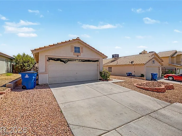 6609 Bush Clover Ln — Photo 2