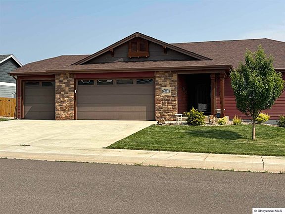 5th image of 4011 Bobolink Ln
