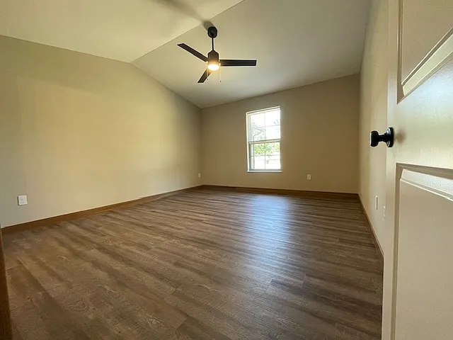 231 Lakeside Dr #231 — Photo 11