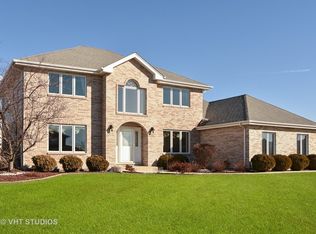 8630 Timbers Pointe Dr E, Tinley Park, IL 60487