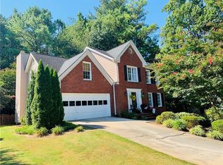 250 Channings Lake Dr, Lawrenceville, GA 30043