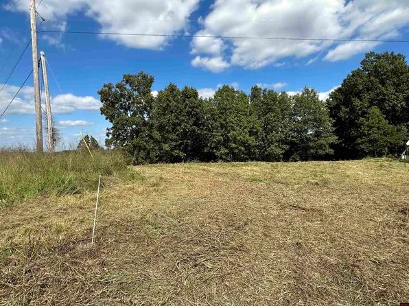 979 County Road 215, Norfork, AR 72658