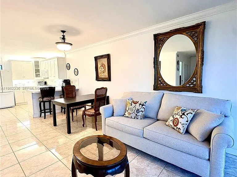 20500 W Country Club Dr #410 — Photo 13