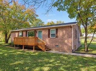 1423 Shadow Ln, Cookeville, TN 38501