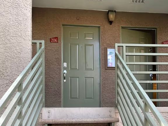 2nd image of 2111 Sealion Dr Unit 207